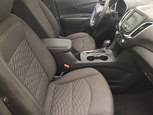 Used 2020 Chevrolet Equinox LT FWD image 21