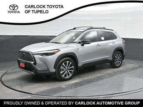 Used 2025 Toyota Corolla Cross XLE w/ Convenience Package AWD/4WD image 1