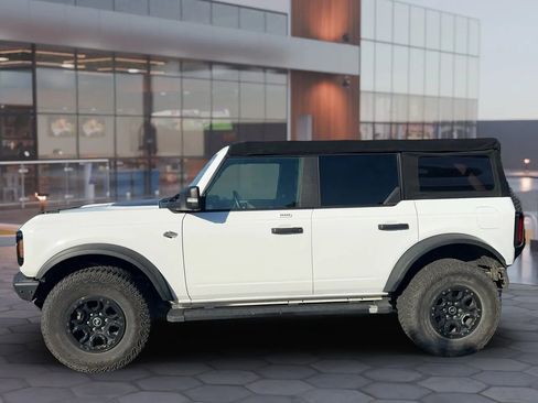 Used 2022 Ford Bronco Wildtrak image 2