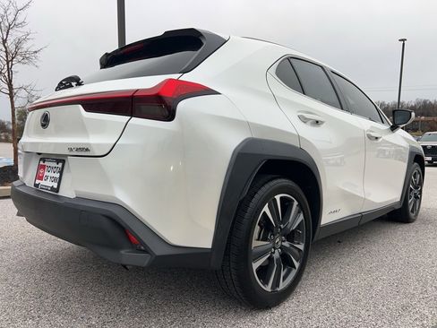 Used 2022 Lexus UX 250h 250h Base image 3