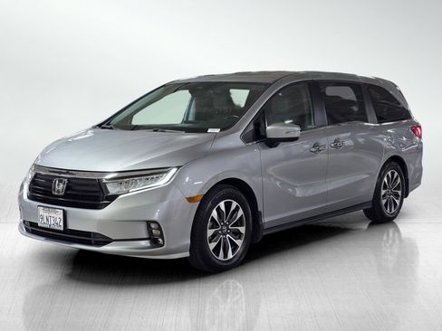 Used 2021 Honda Odyssey EX-L image 3