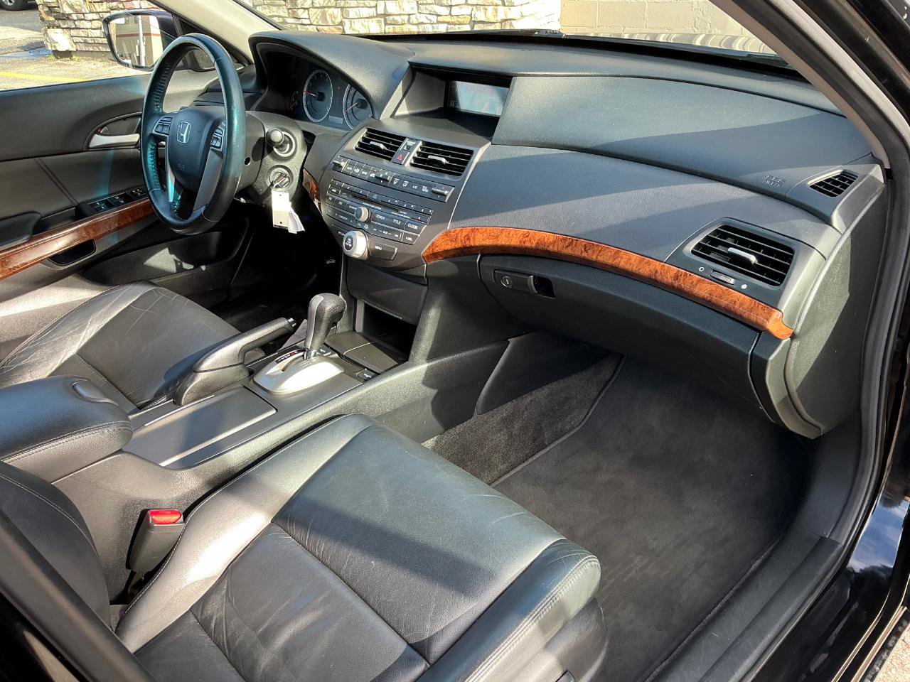 Used 2012 Honda Accord EX-L image 10