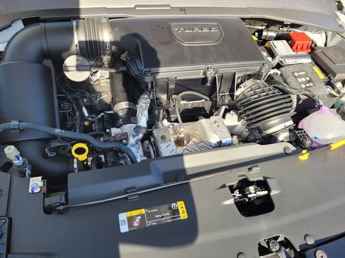 New 2026 Jeep Compass Latitude image 17