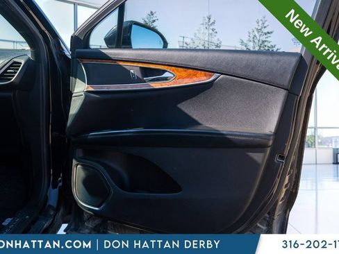 Used 2018 Lincoln MKX Reserve w/ Lincoln MKX Climate Package AWD/4WD image 25