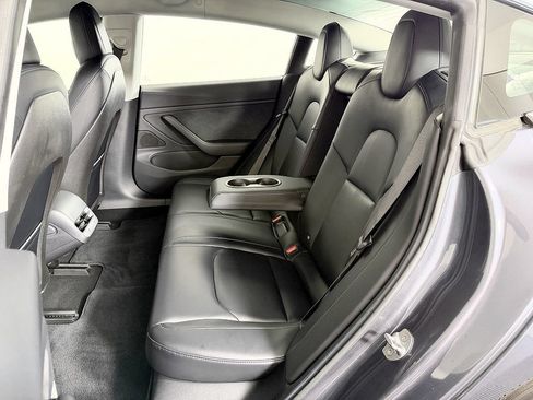 Used 2018 Tesla Model 3 Long Range RWD image 35