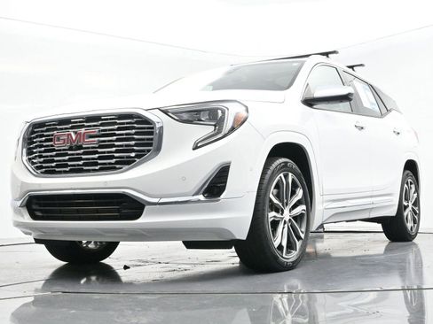 Used 2018 GMC Terrain Denali w/ Advanced Safety Package image 48