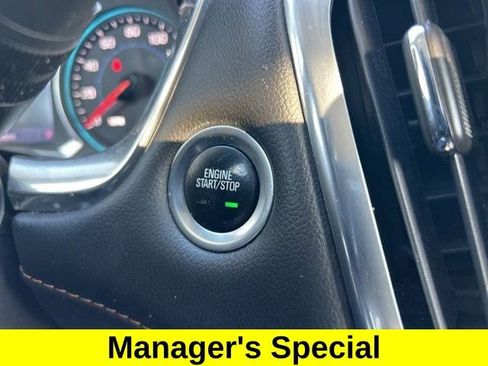 Used 2021 Chevrolet Traverse RS image 20