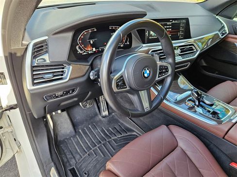 Used 2023 BMW X5 xDrive40i w/ M Sport Package image 9
