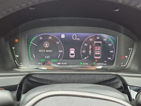Used 2024 Honda Accord Sport image 11