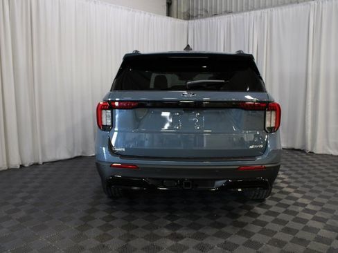 New 2026 Ford Explorer ST-Line w/ ST-Line Street Pack image 23