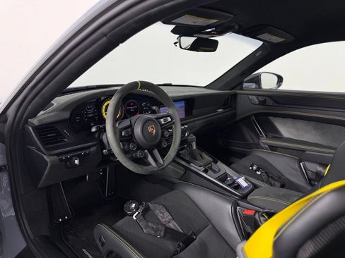 Used 2024 Porsche 911 GT3 RS RWD image 4