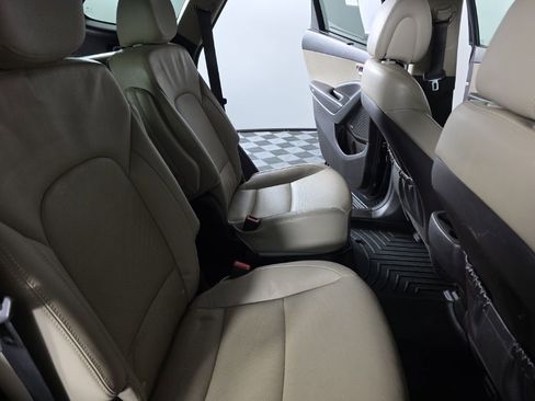 Used 2017 Hyundai Santa Fe Limited image 41