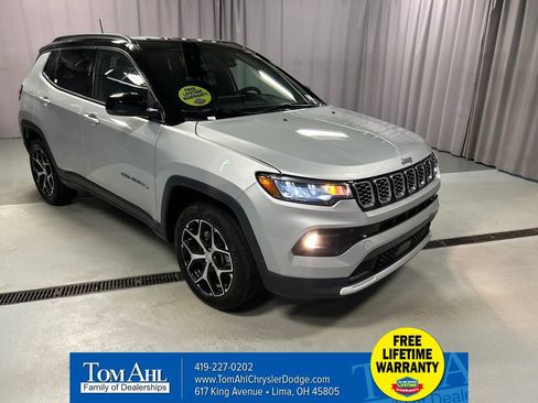 Used 2024 Jeep Compass Limited AWD/4WD image 1