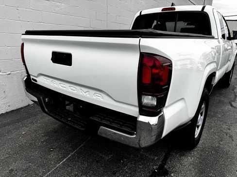Used 2021 Toyota Tacoma SR5 image 7