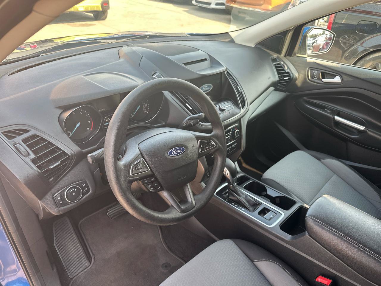 Used 2018 Ford Escape SE w/ SE Sync 3 Package FWD image 10