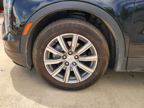 Used 2023 Cadillac XT4 Sport FWD image 9