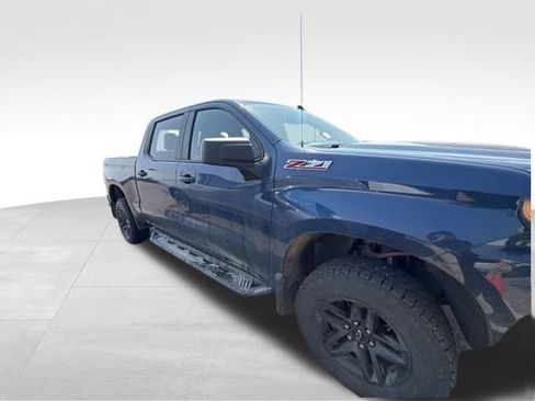 Used 2019 Chevrolet Silverado 1500 Custom Trail Boss w/ Custom Convenience Package AWD/4WD image 11