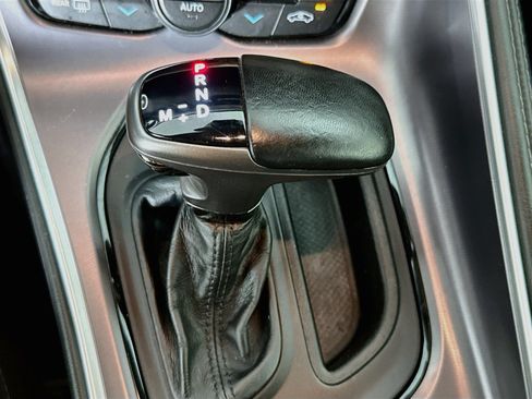 Used 2019 Dodge Challenger R/T Scat Pack RWD image 18