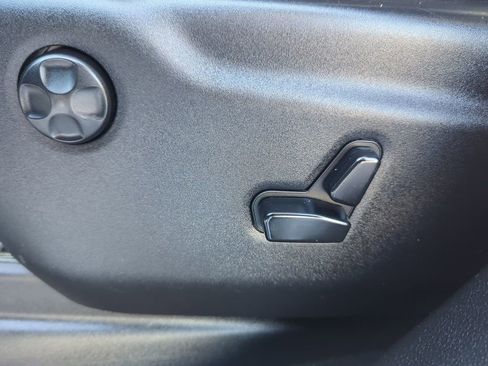 Used 2014 Jeep Grand Cherokee Limited image 36