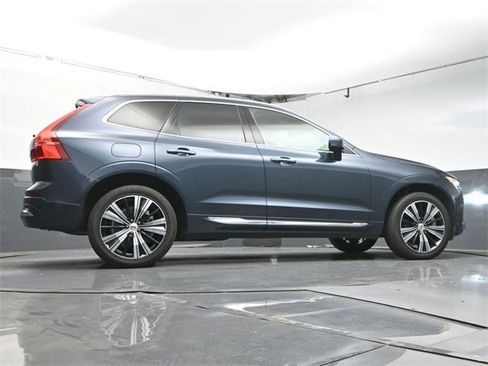 Certified 2022 Volvo XC60 B6 Inscription w/ Advanced Package image 40