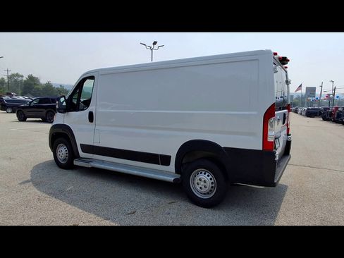 Used 2025 RAM ProMaster 2500 w/ U-Haul Equipment Group FWD image 6