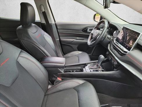 Used 2022 Jeep Compass Trailhawk w/ Trailhawk Convenience Group AWD/4WD image 12