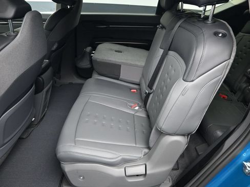 New 2026 Kia EV9 Wind AWD/4WD image 30