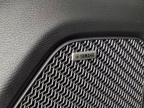 New 2025 Mitsubishi Outlander SE image 21