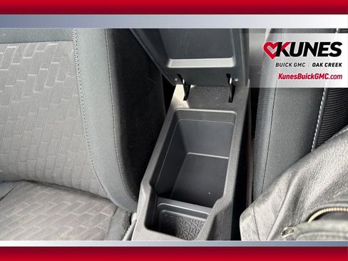 Used 2024 Nissan Kicks SV image 21