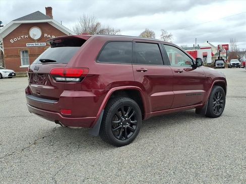 Used 2021 Jeep Grand Cherokee Laredo X image 5