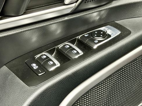 Used 2025 Kia Telluride S FWD image 20