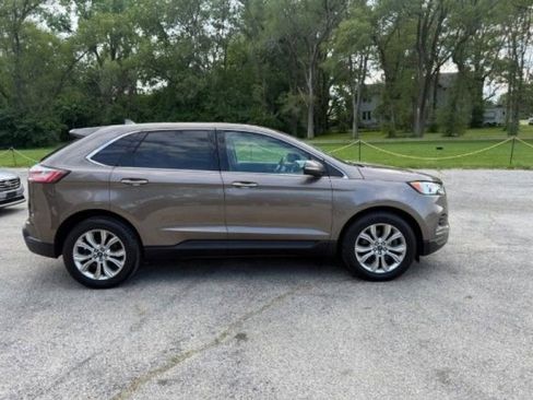 Used 2019 Ford Edge Titanium w/ Cold Weather Package AWD/4WD image 11