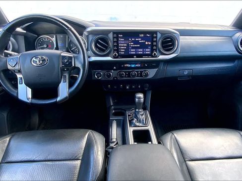 Used 2022 Toyota Tacoma Limited AWD/4WD image 10