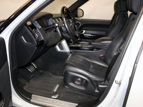 Used 2017 Land Rover Range Rover Supercharged image 7
