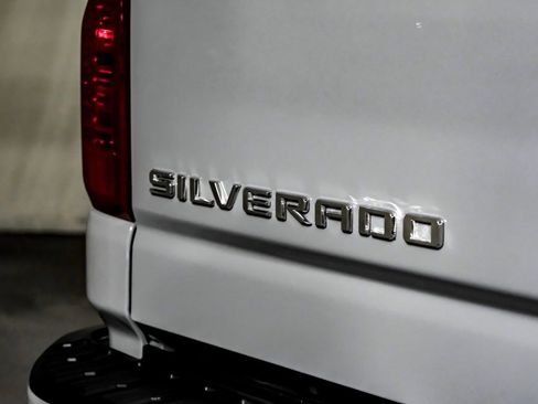 Used 2024 Chevrolet Silverado 2500 LT image 53