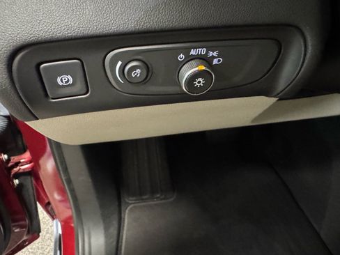 Used 2019 Buick Enclave Essence w/ Trailering Package, 5000 lbs. AWD/4WD image 19