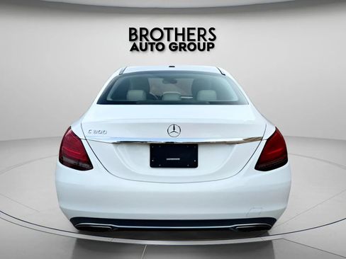 Used 2019 Mercedes-Benz C 300 Sedan image 10