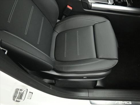 New 2025 Mercedes-Benz GLA 35 AMG 4MATIC image 30