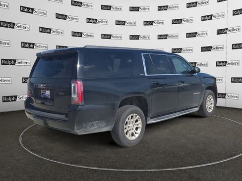 Used 2019 GMC Yukon XL SLT image 6