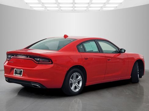 Used 2023 Dodge Charger SXT image 4