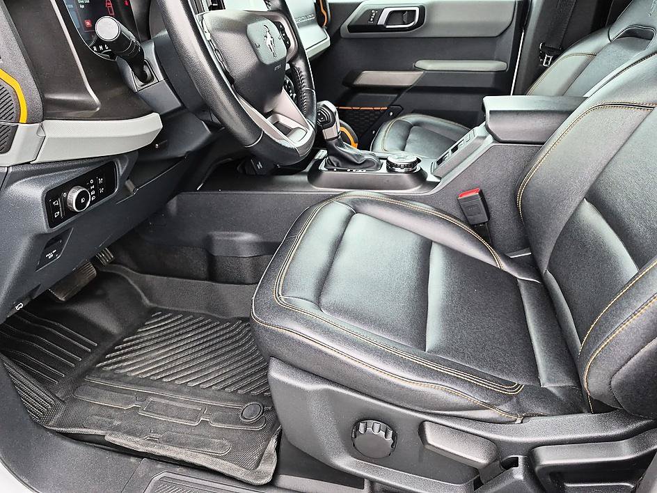 Used 2023 Ford Bronco Badlands AWD/4WD image 14