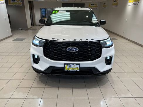 Used 2025 Ford Explorer ST-Line w/ Premium Package AWD/4WD image 28