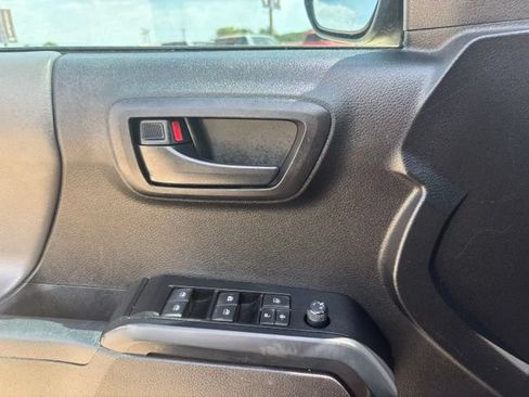 Used 2021 Toyota Tacoma SR w/ SR Convenience Package RWD image 24