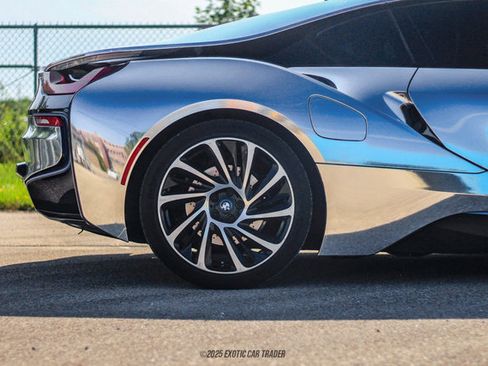 Used 2016 BMW i8 image 10