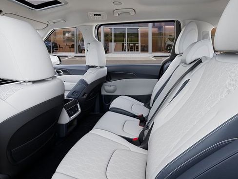 New 2026 Kia Carnival SX FWD image 18