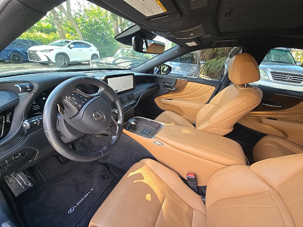 Certified 2024 Lexus LS 500 RWD image 16