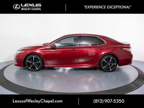 Used 2018 Toyota Camry XSE FWD image 10