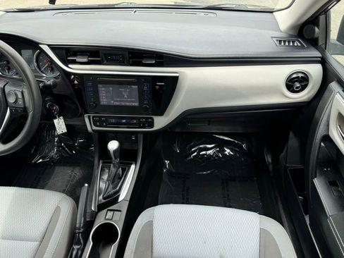 Used 2017 Toyota Corolla LE image 23