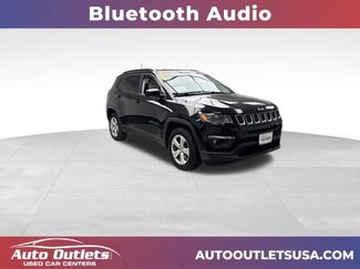 Used 2018 Jeep Compass Latitude image 1