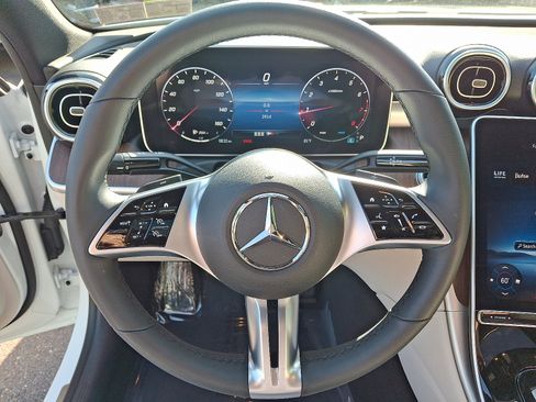 Used 2023 Mercedes-Benz C 300 4MATIC Sedan image 18